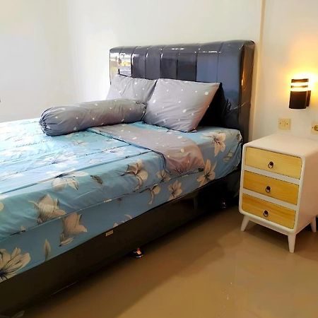 Homestay Omah Putihバントル エクステリア 写真